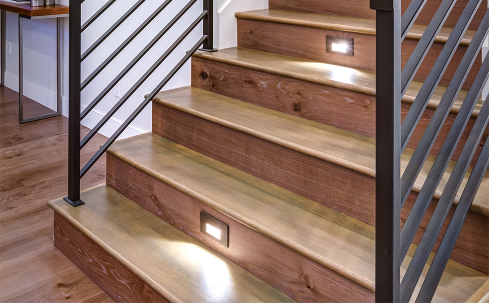 East Grove Home Builder Essential LED Step Light - A Plus 5